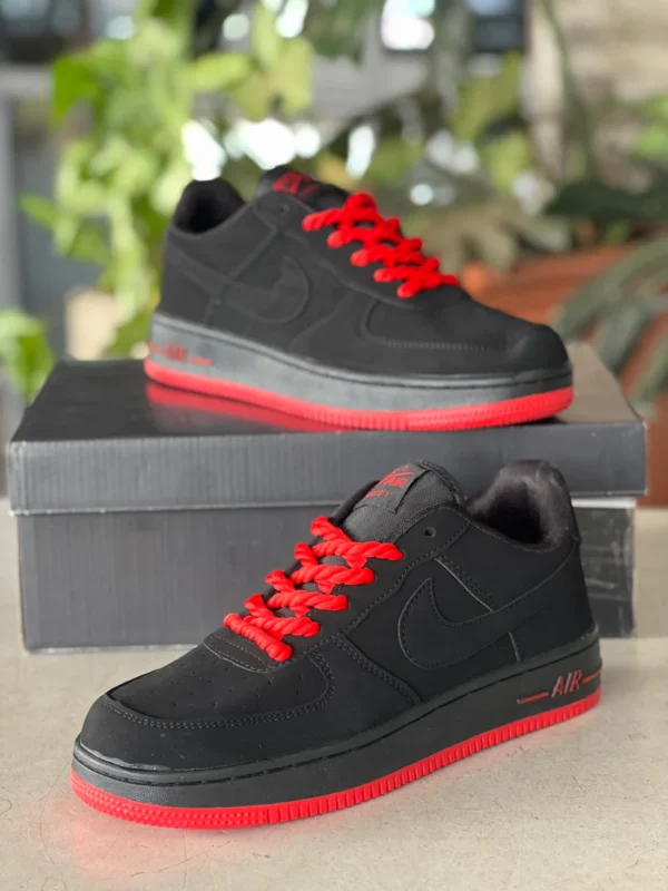 NIKE Airforce Suedes